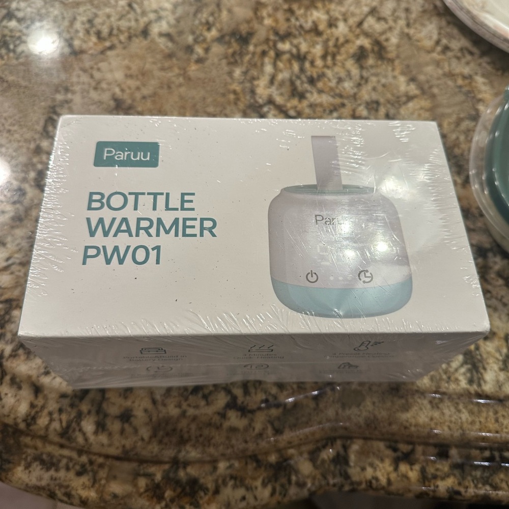 Brand new Paruu Bottle Warmer PW01 retail $60